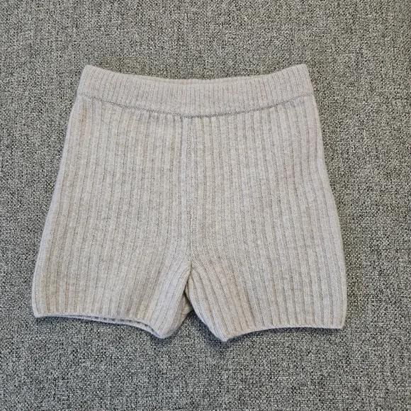 GLOWNY  RIBBED SHORTS WOMEN TAN SMALL CHIC ATHLEISURE Cashmere Wool Nylon Blend - Picture 3 of 10